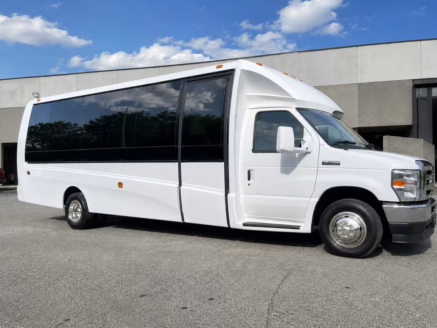 15 passenger minibus
